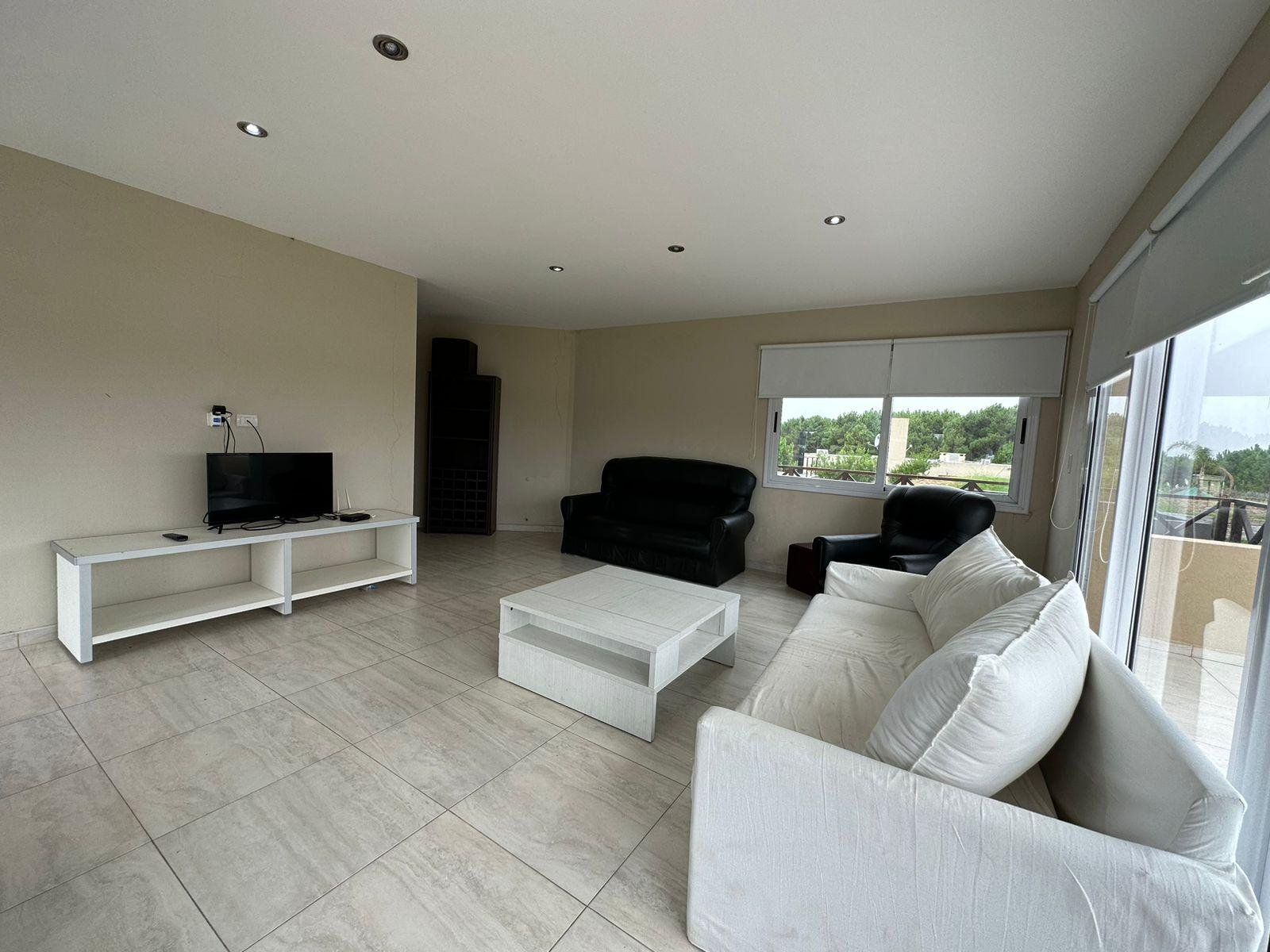 876506ce35ee112d081708587625ee01