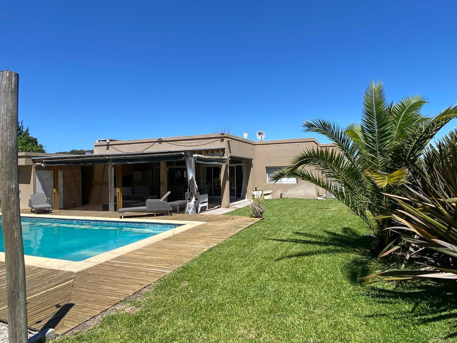 8a9be71f17dd13cfdb7c5013f0cf27f7