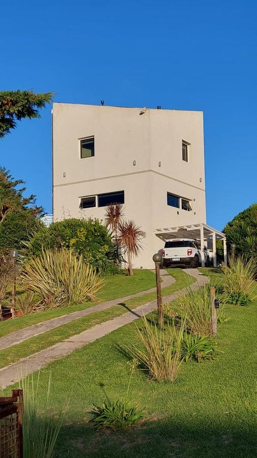 8c7ad83fb44e45252332c61318cb5691