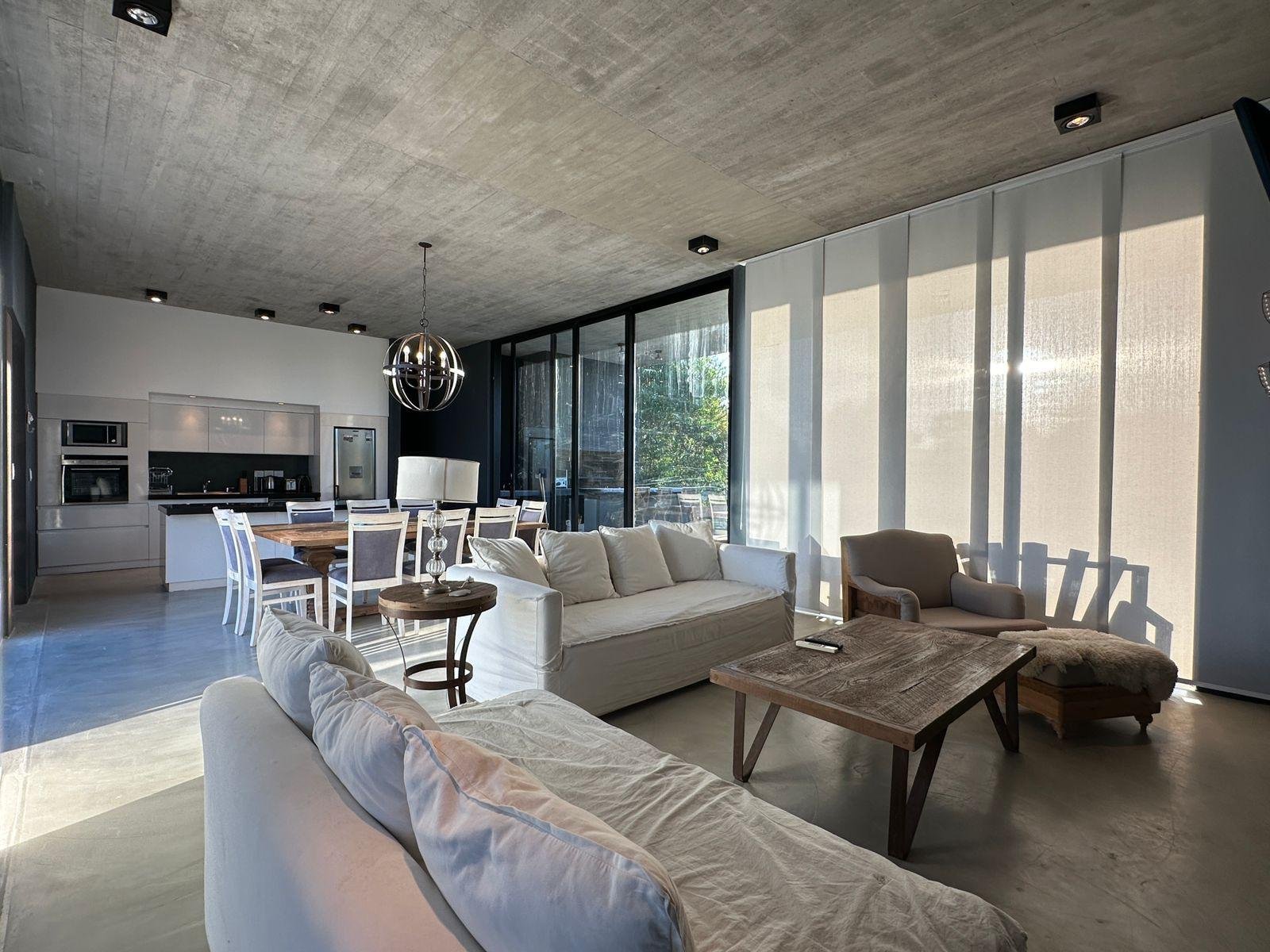 8fc460b2305fe02d46b12c5f5ad2117f