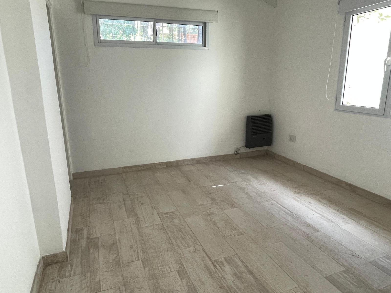 92b8dba644119a647cb7812773399f64