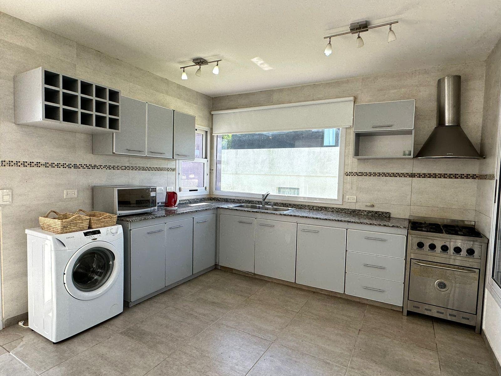 95812ac06a7360ddbed4db031a7f38a6