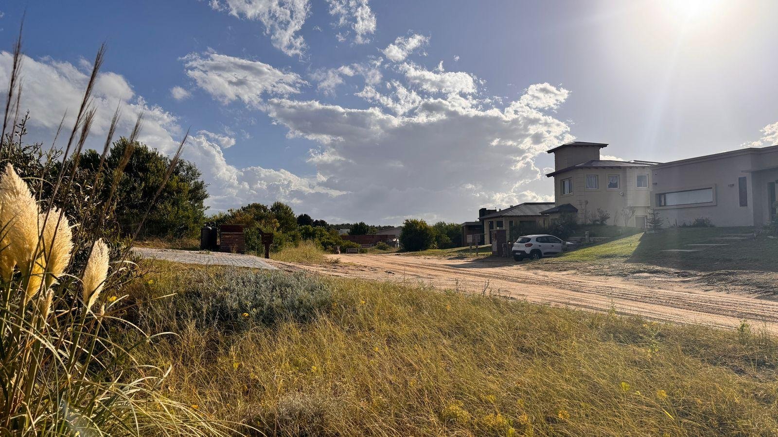 98fea2fd06324ae3ed01c8467a2a65b1