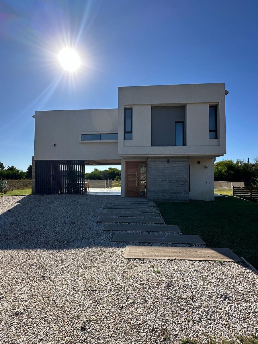 98ff967801100d0edd8ea16cfe1a422d