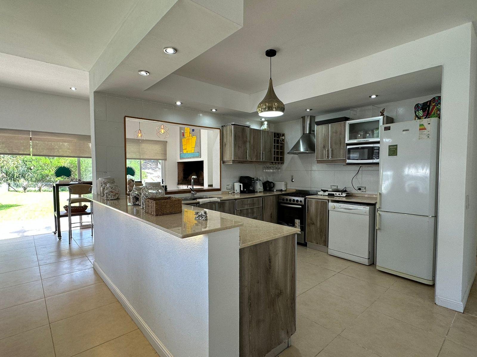 a0ecaf0739e27a822a9aa99d839f8039