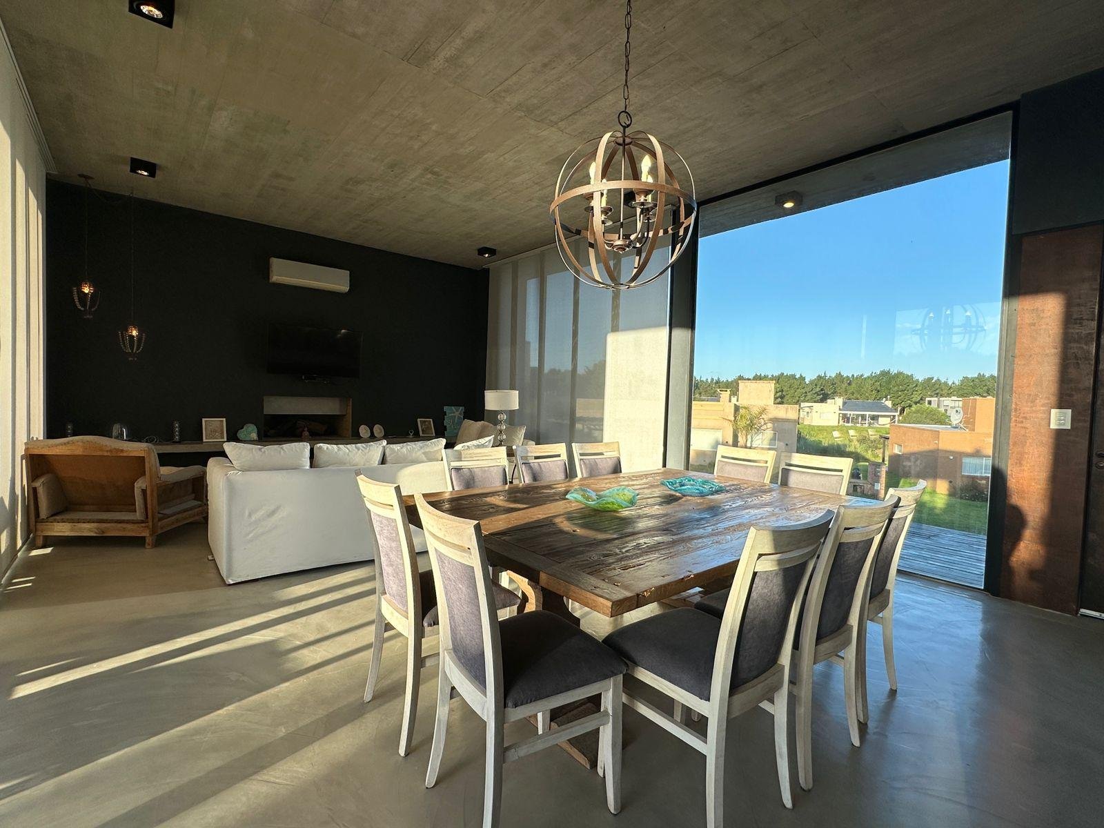 a976445e535c6fc1fa0e95d7db50c8c9