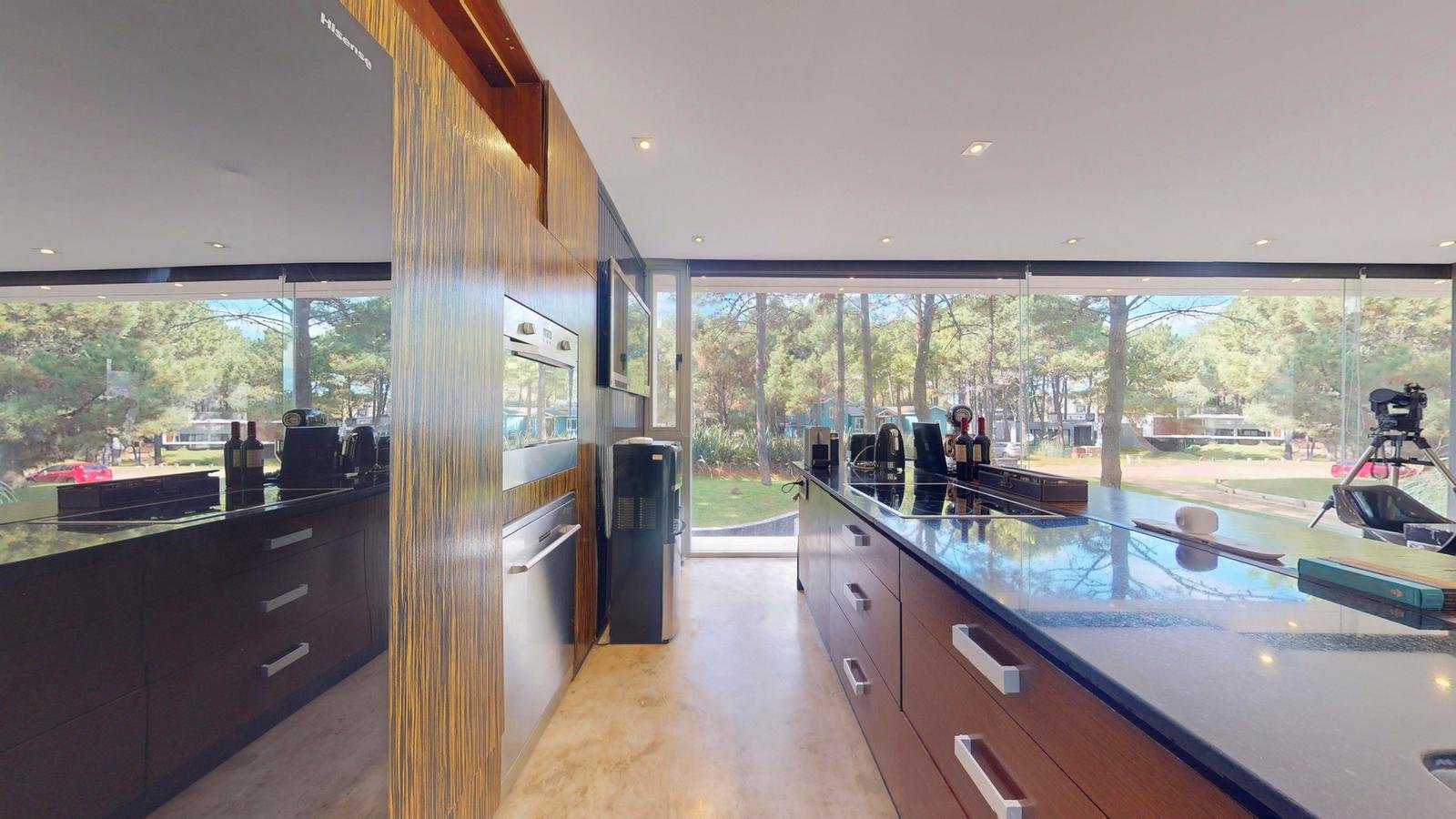 aef58f360fd05d6a6964d09a65719251