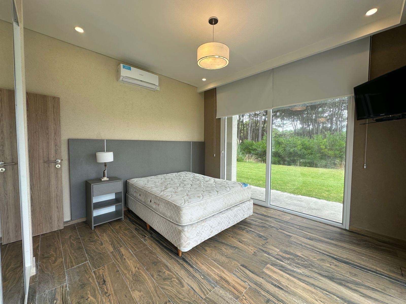 aff8a2aca129c8ef30400e83cb6ead7b