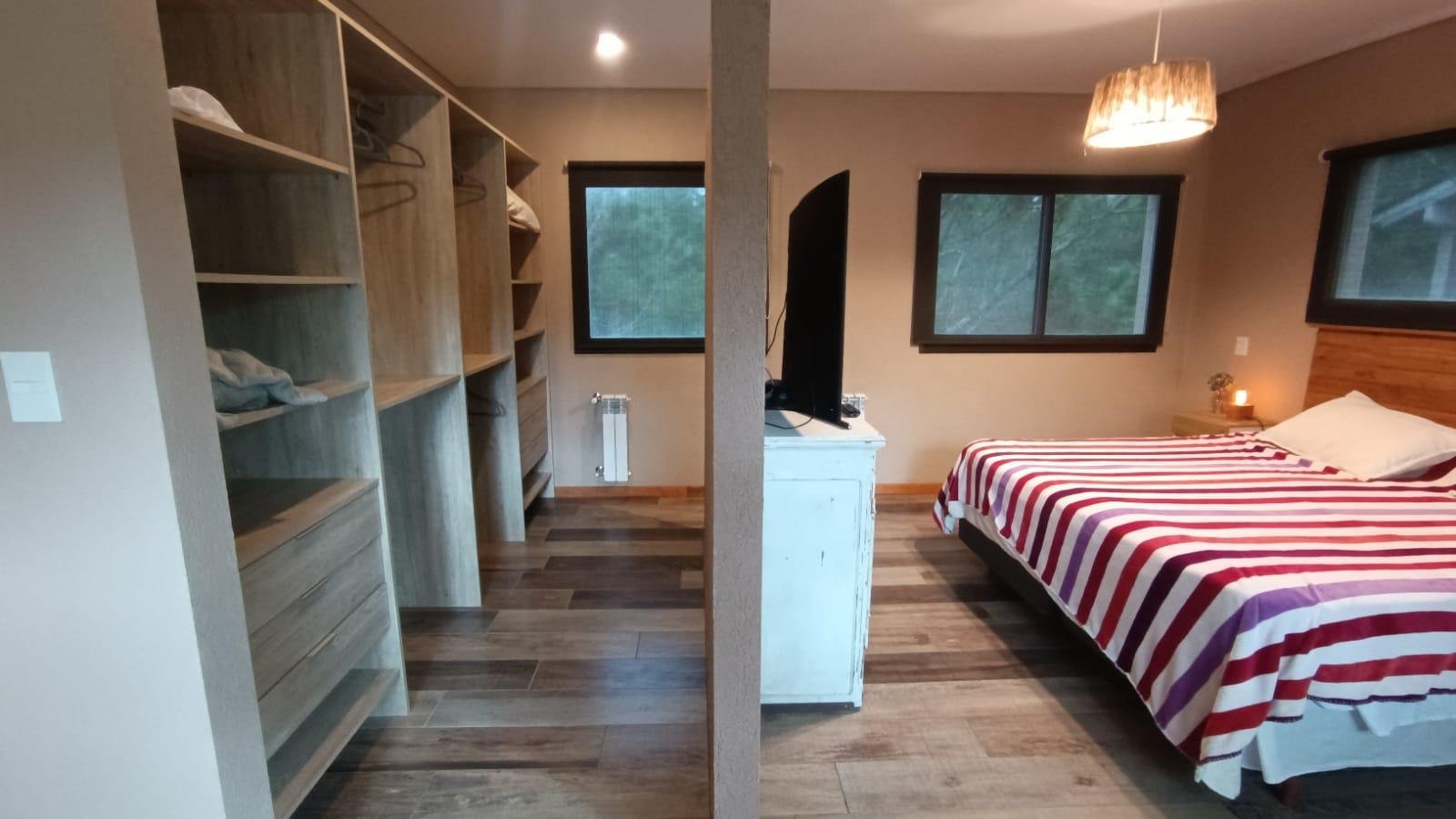 b430db4981d2b269639ff0a80ab9a556