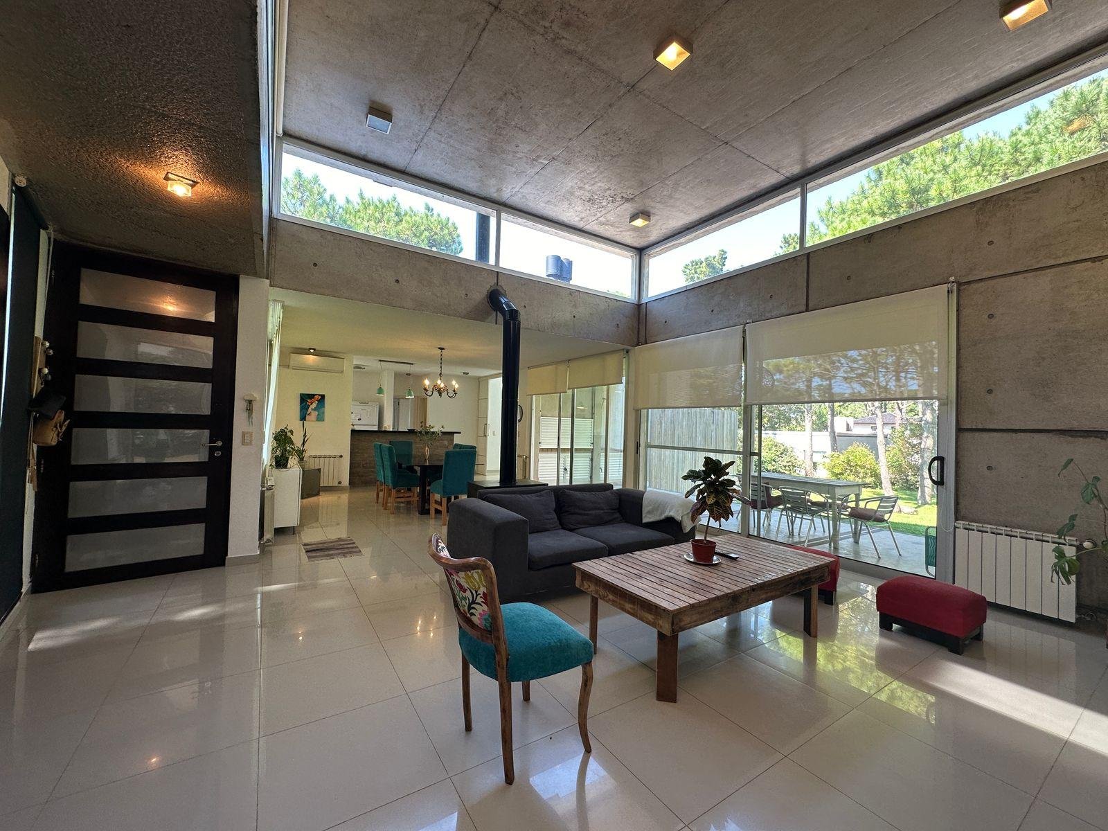 b5f6d9c8ce36b754e81944b6ce6bfaa0