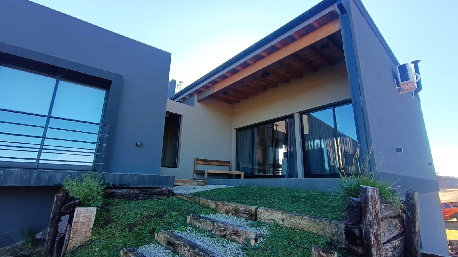 bbdd0a47c61bd16289a5f3c6d2df6de5