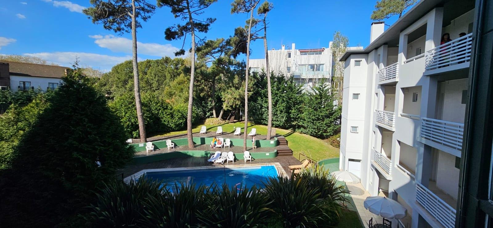 bd5d24b8d1411d8fec0905d008d1a99e