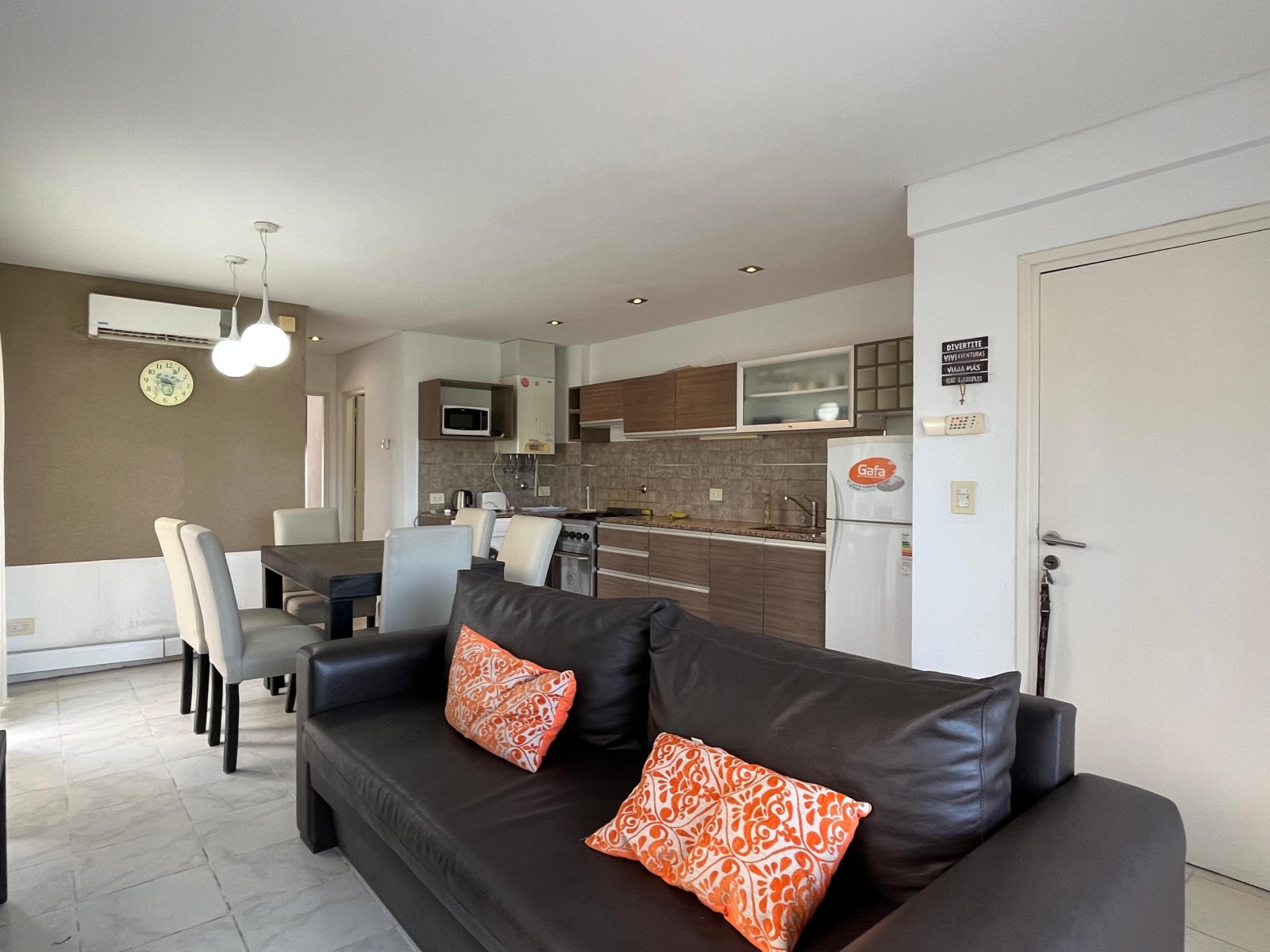 c2b0fde62d8592a9b9c4b9e6f2de0ac3