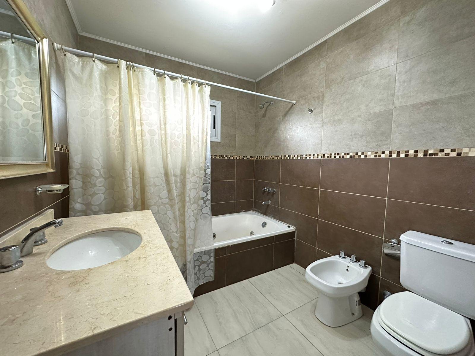 c5cd6f3c3fe8ee98e4d25f811cc246f0