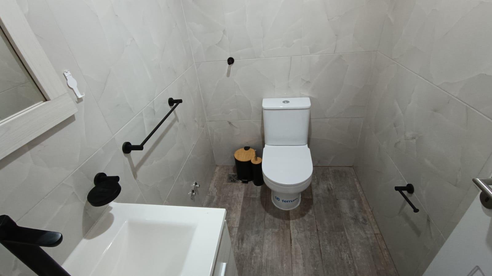 c5de4d35215bf87dc1aae77c1b9462a4