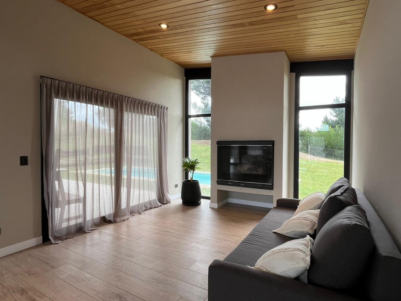 c8553b20d9149fd1542cd063826a0e26