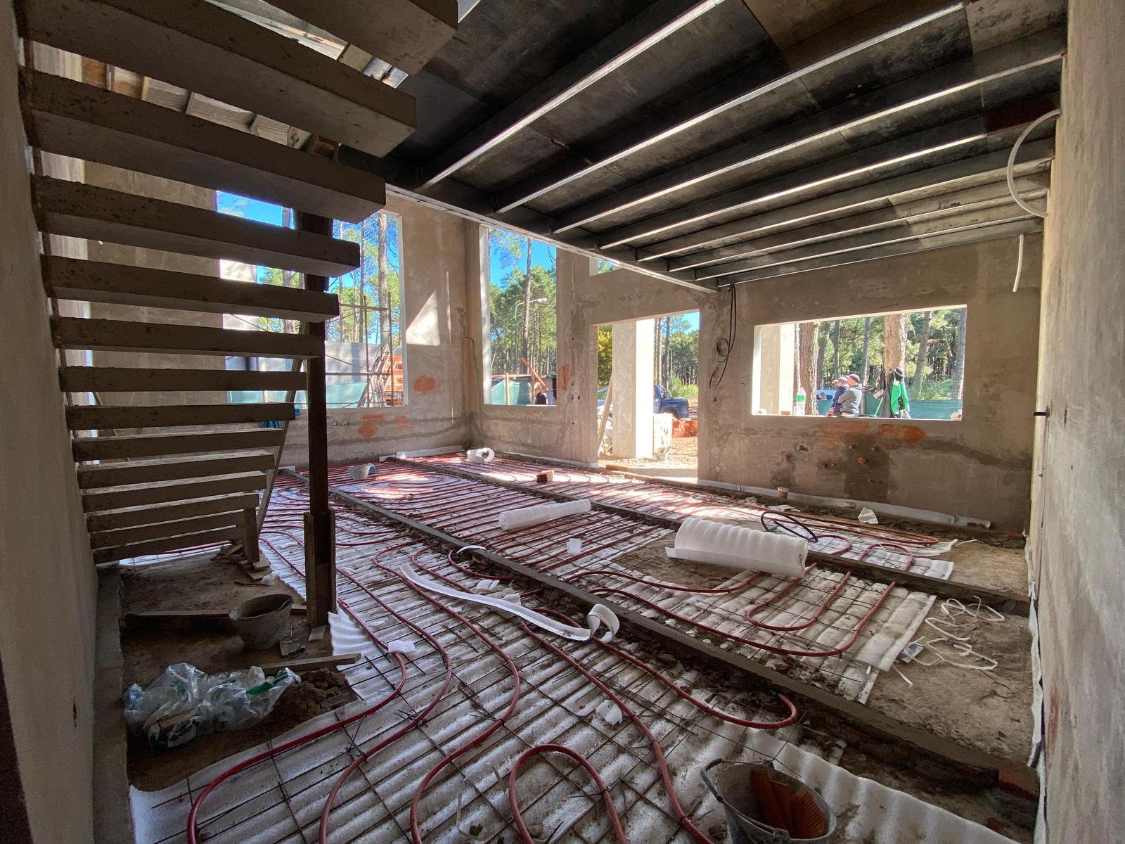 cd7474e36d834244f8d5bf51e73dcc98