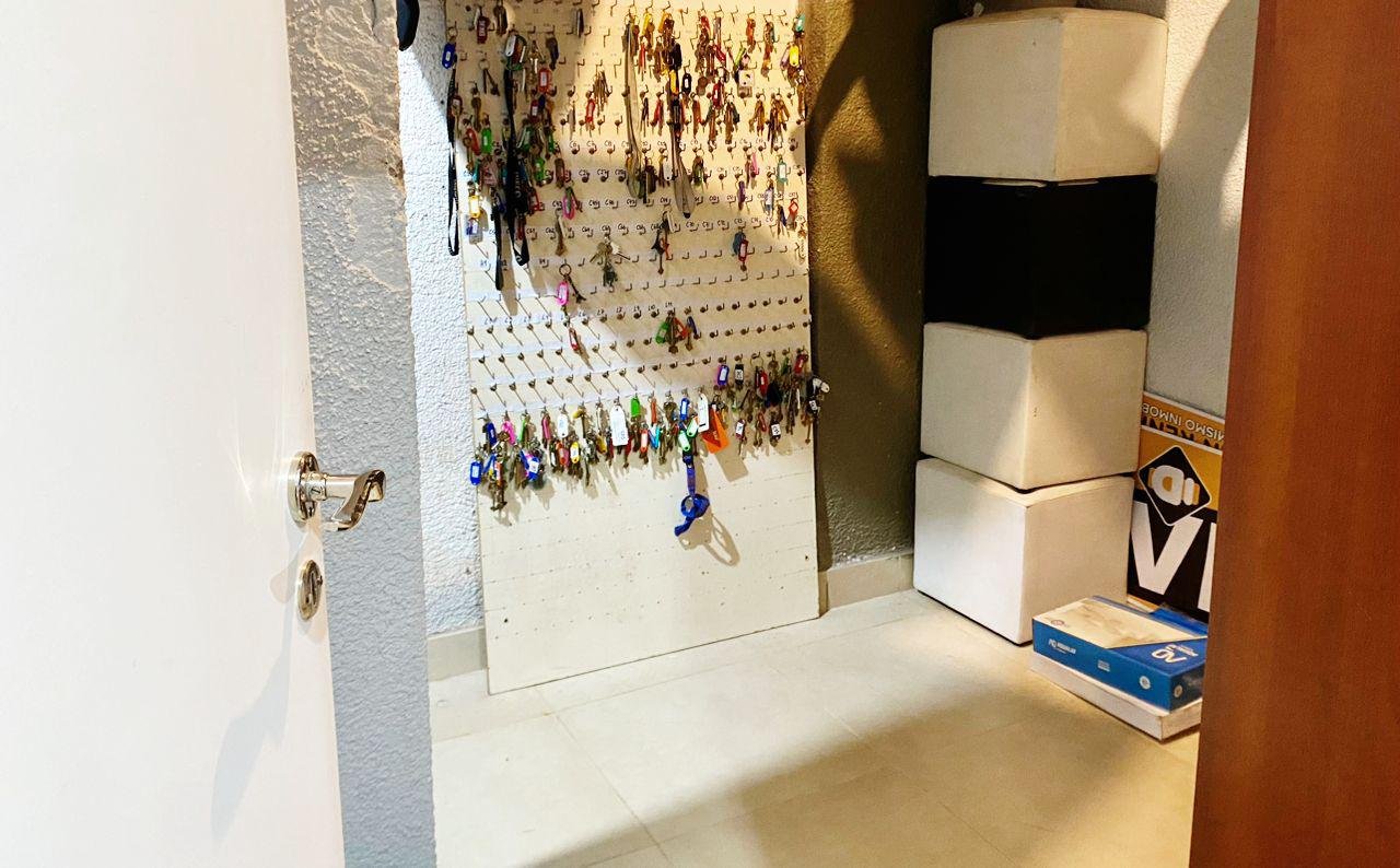 cd88f5b70b9f1ea88f208d74dd2b053b