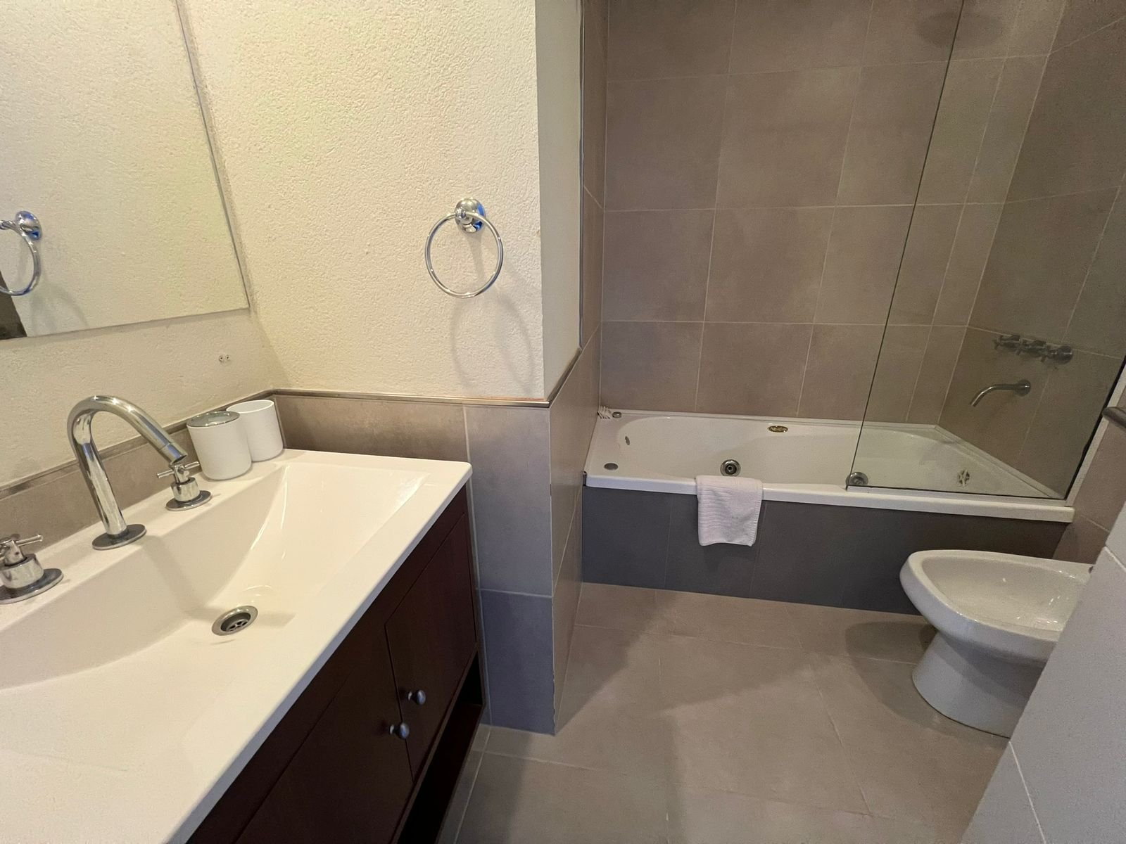 cdafb67bf1884e4d25a11481268980e2