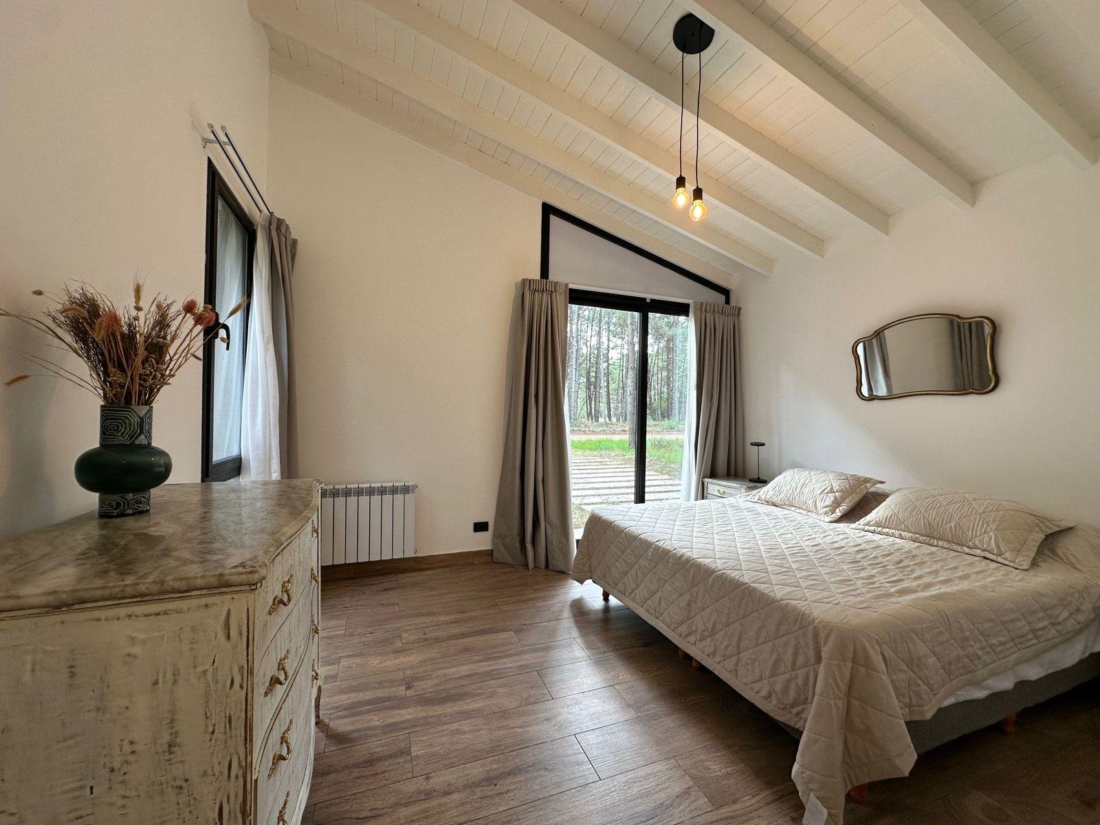 d061d381a53f6c0665adbe8799d7e5b1