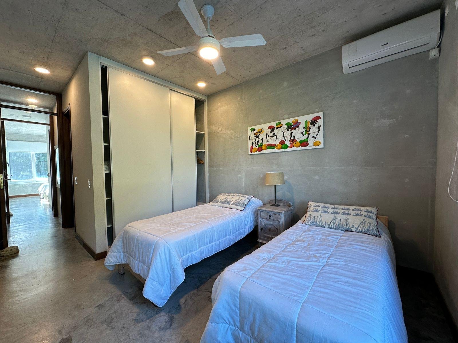 d678cb2ad1bd9173a4356997aaebe360