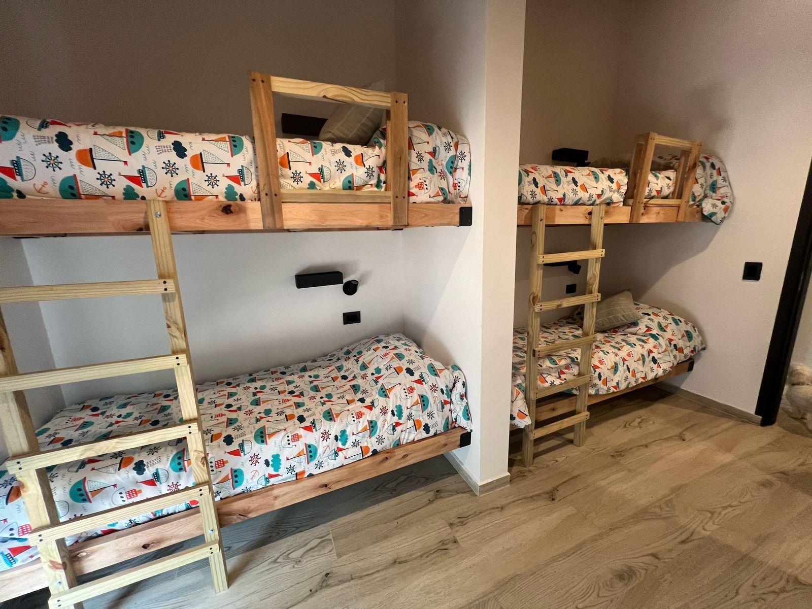 d82f5a0e18e80a48b10bffbc50612fd5