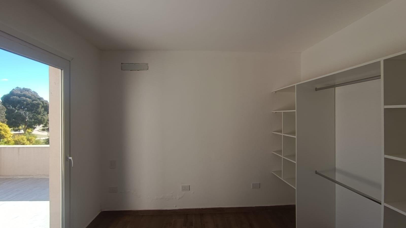 d8cea687906c65b33fcd30c870169747