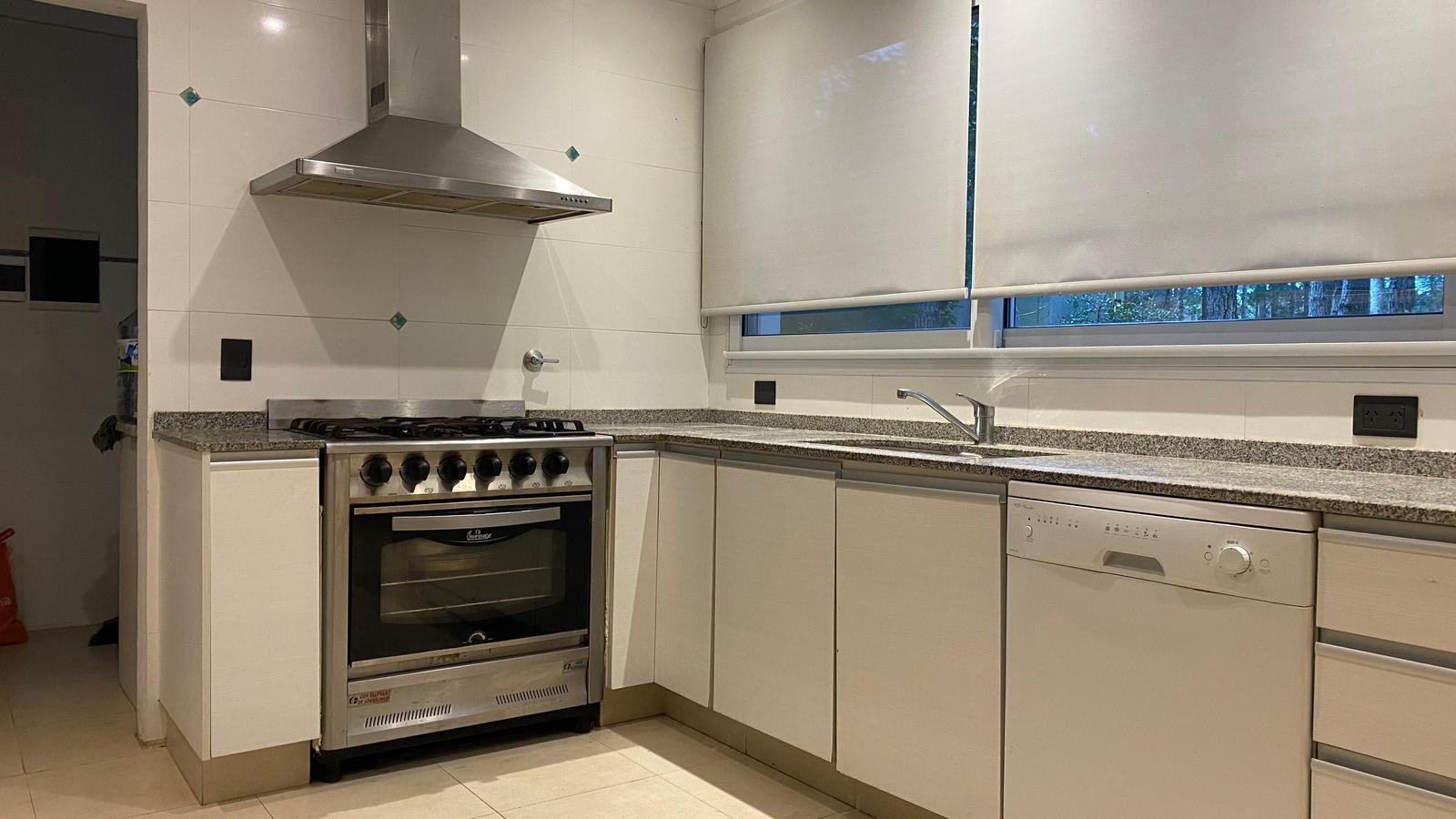 dc6e623158d93fd8b5c7440f741fd5b2