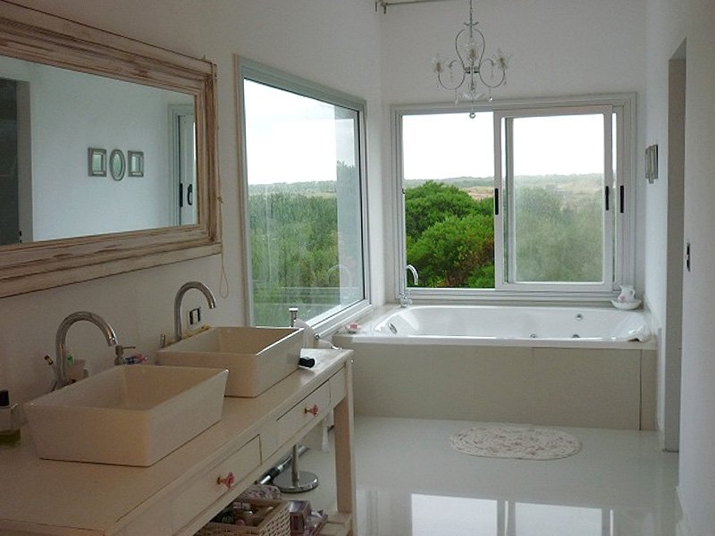 dc9058d9f06aad17b28dc945d8f18aa8