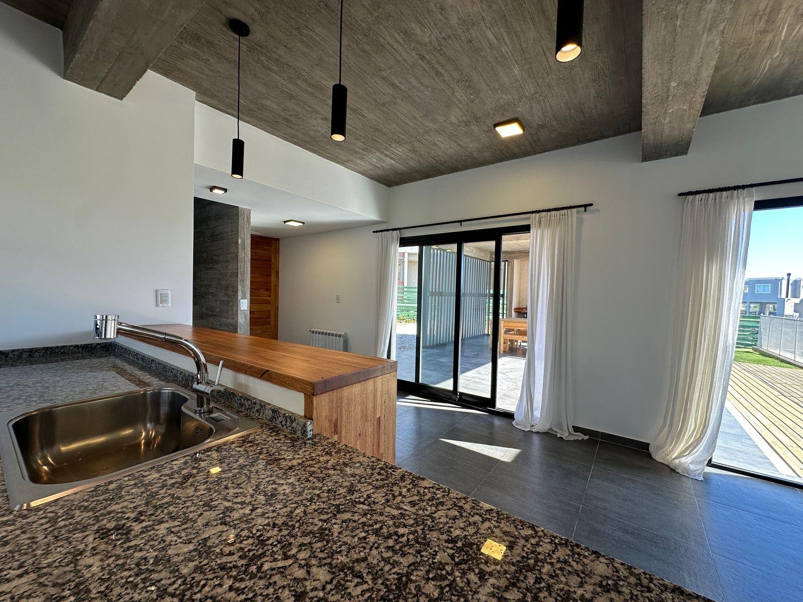 de116d44fb76b4312b47f154b8794b30