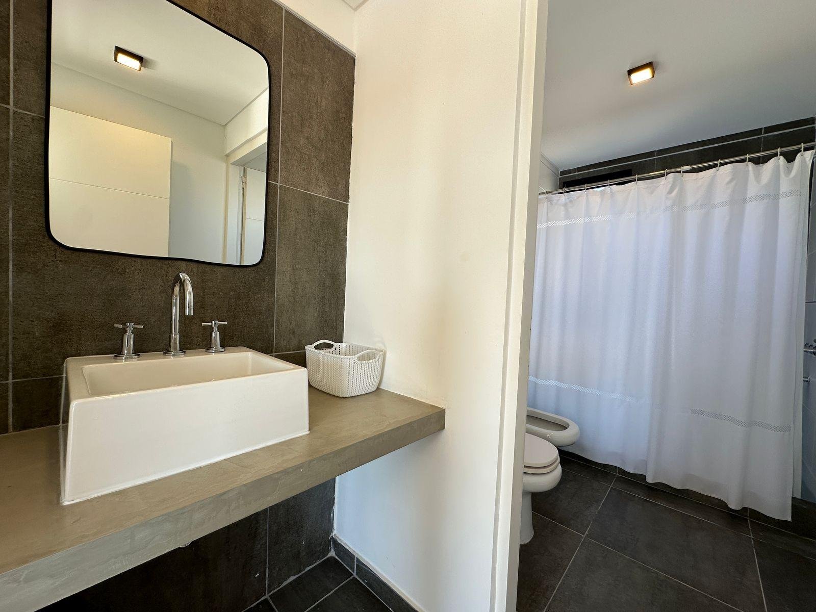 e17dfb785b1227aedb26181ae8a20d09