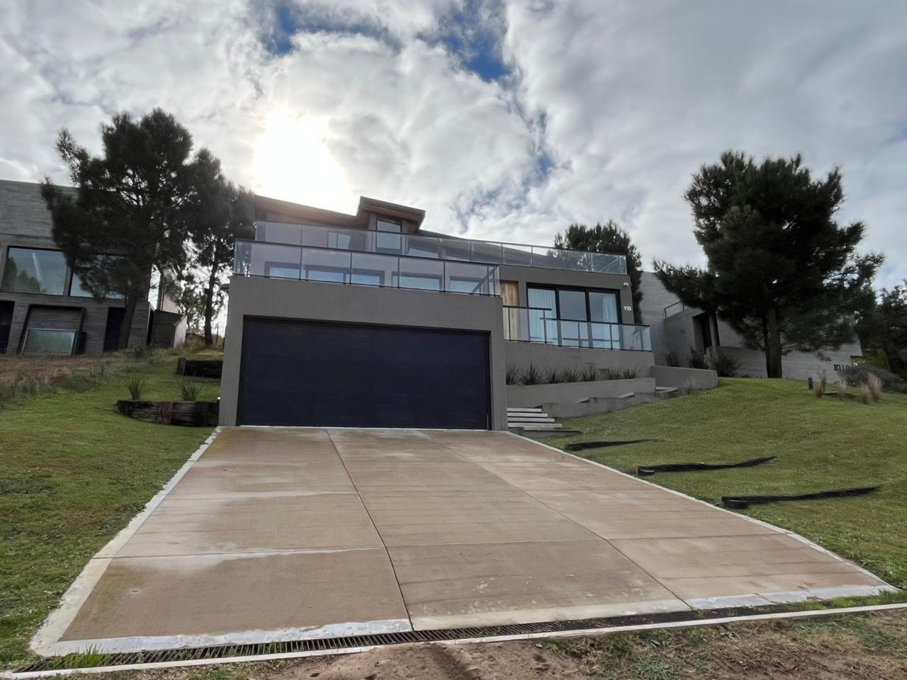 e90c3f77c792789e3de092480b7053ef