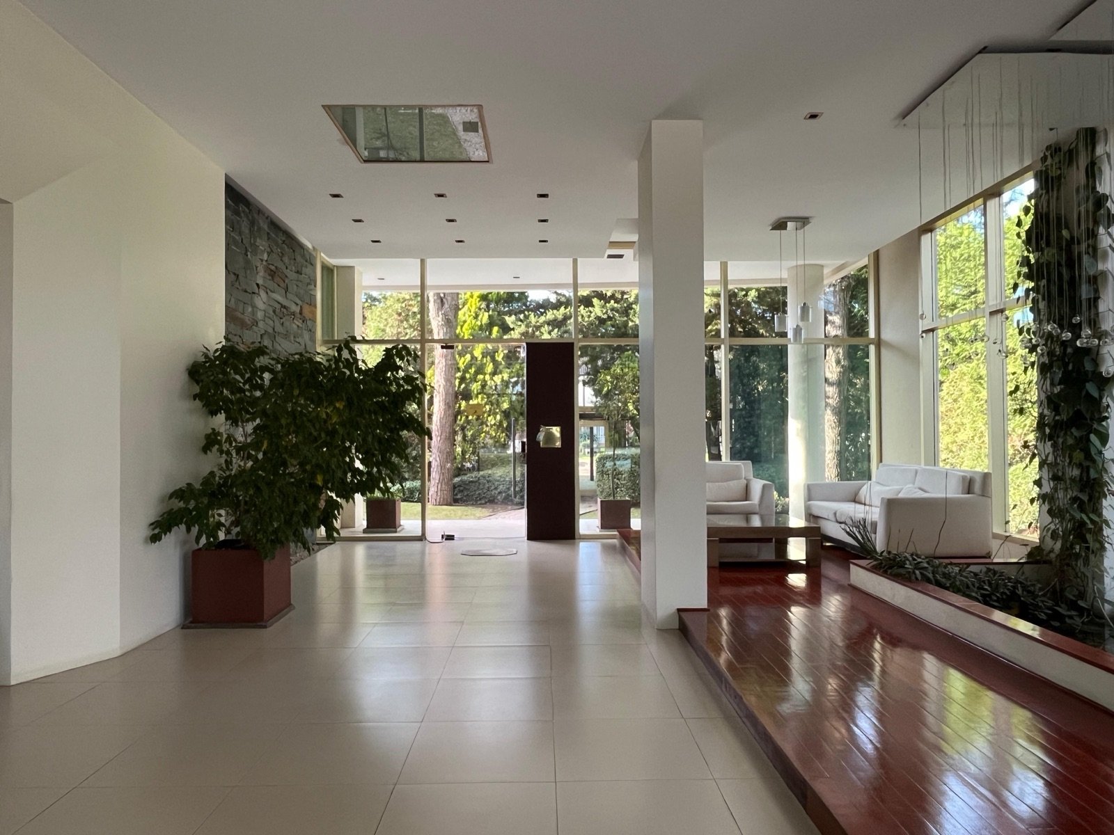 ea10f2be41c04d11144e3ad178455748