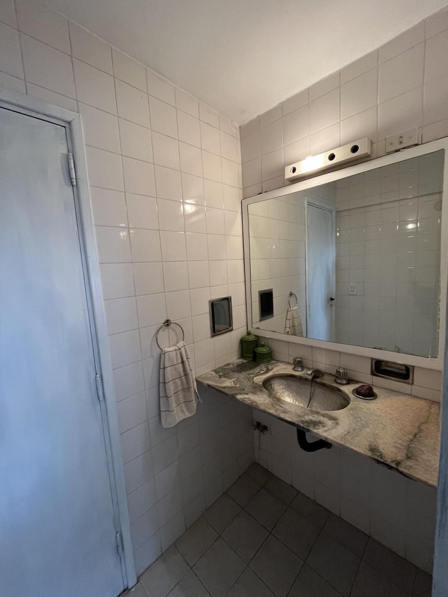 fcb170ca7cab9705d4d1a71c46e30ffd