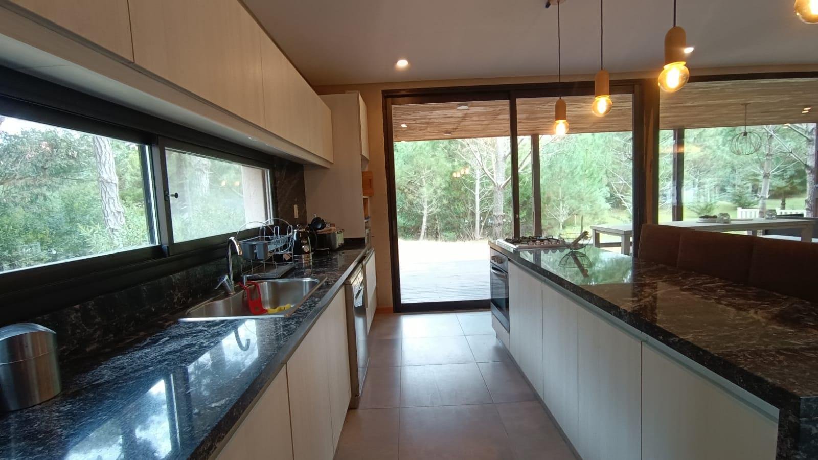 fcb7d8c99cec38e9bfb801d15428fec2