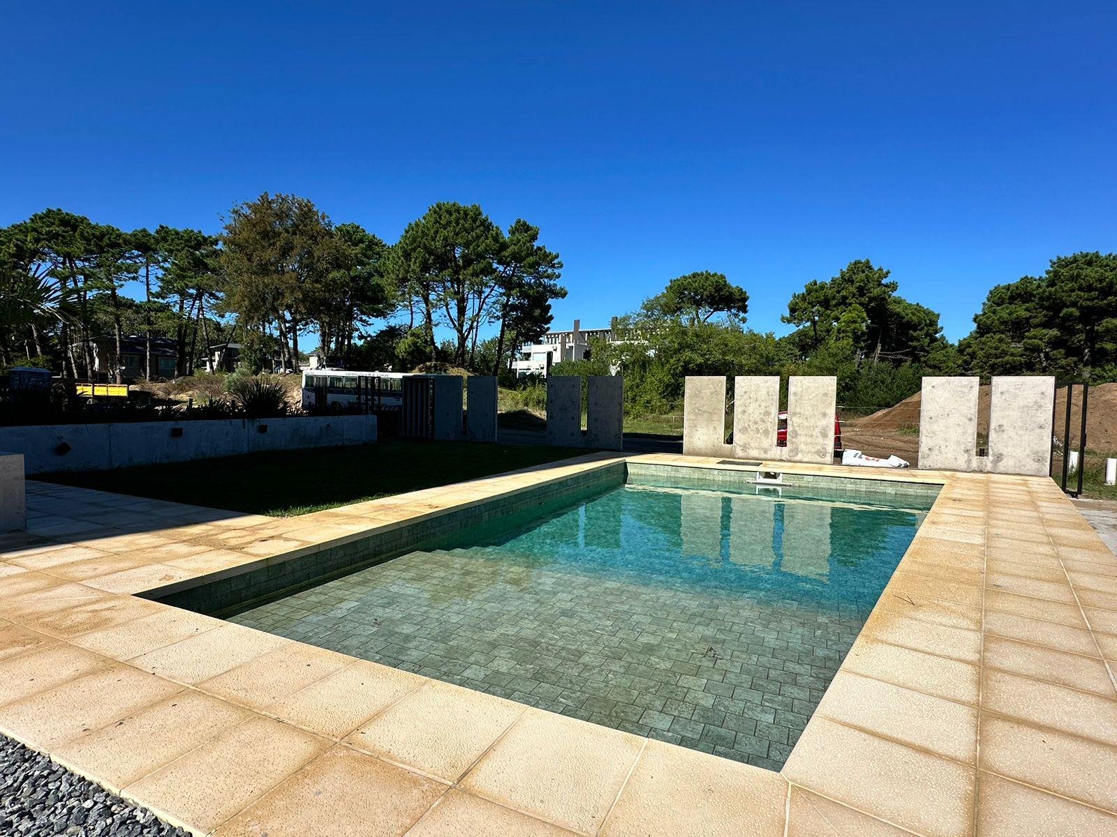 fe3a8a6e84389704d661a382df8a27b7