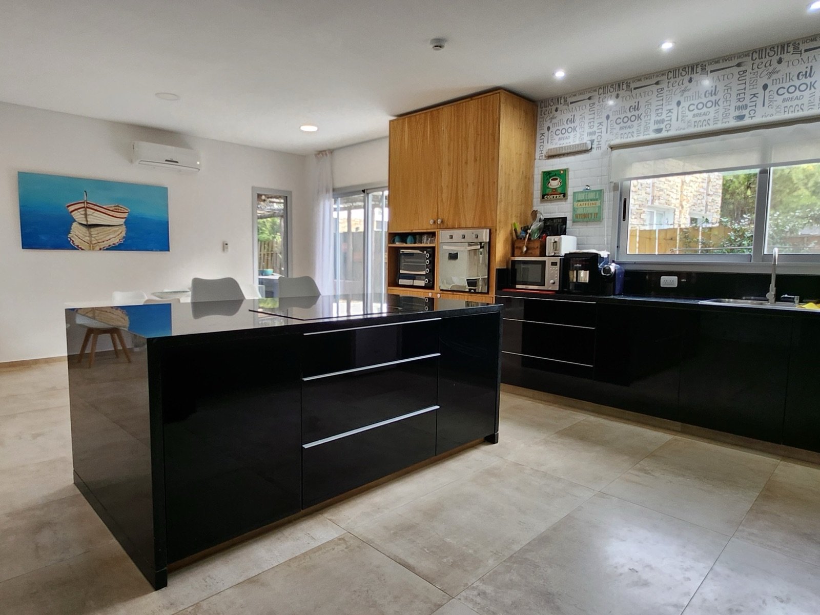 ff3b6202339f8383320647b09ddb7e4f